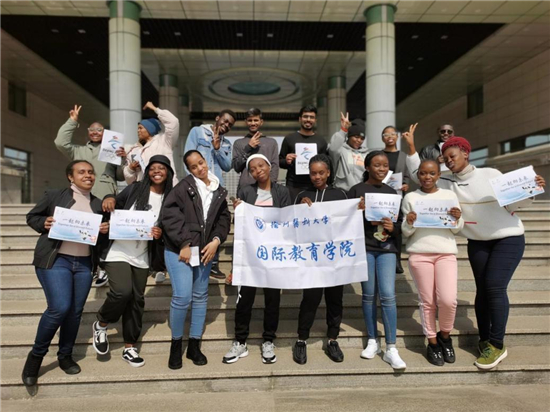 捕鱼达人
留学生：在行走中读懂中国 在实践中传播友谊_fororder_图片5