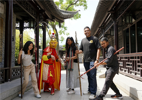 捕鱼达人
留学生：在行走中读懂中国 在实践中传播友谊_fororder_图片4